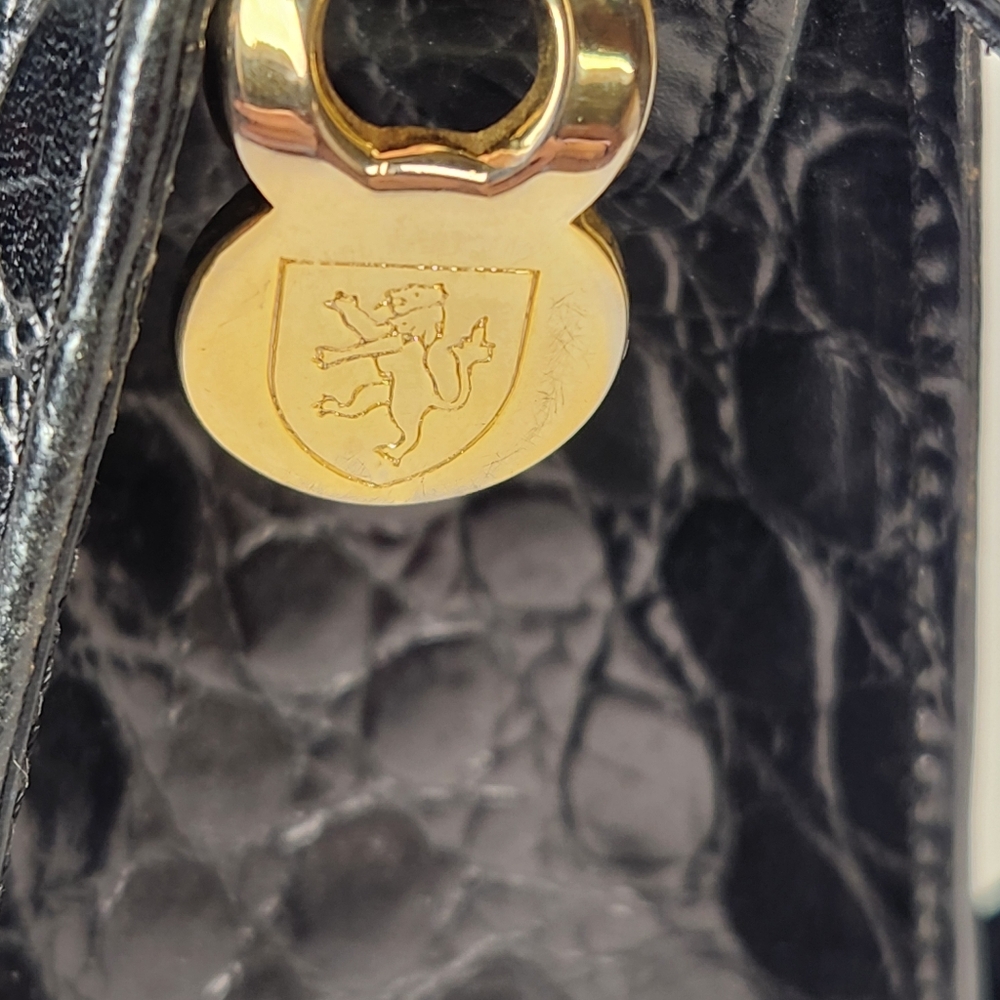 TALBOTS Crossbody Bag Black Leather Charm Inside Zipper Pocket Minimalist Purse - Picture 2 of 16